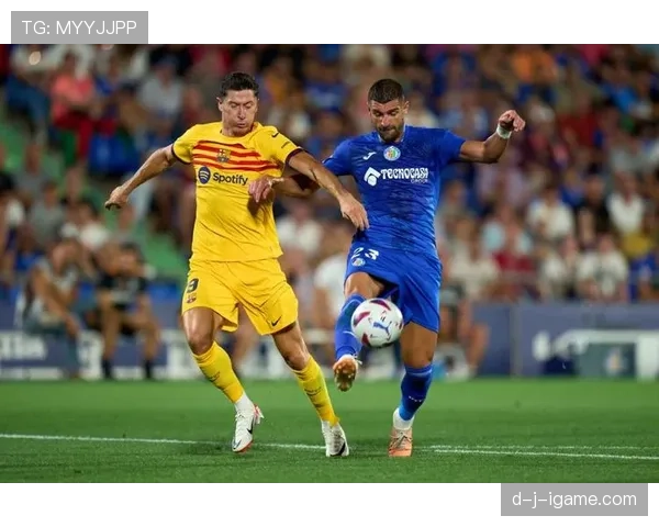 西甲新赛季：蓝白荣耀强势回暖，球队表现引球迷热切期待