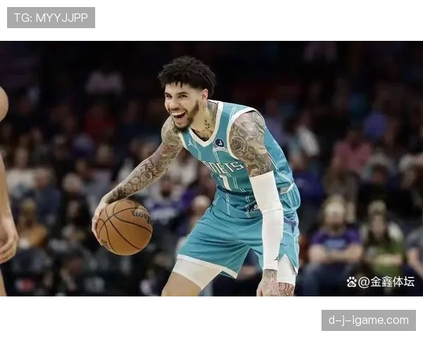 拉梅洛·鲍尔组织多样挡拆拉开空间，助黄蜂提升关键回合效率